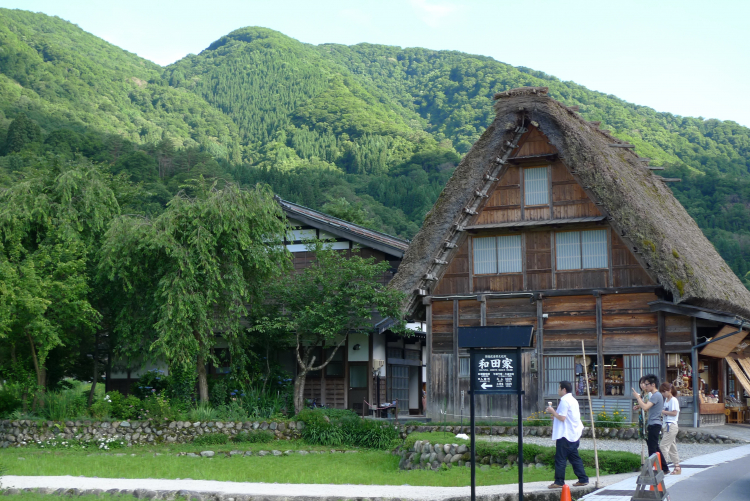 白川郷で日本の歴史を感じる観光スポット ゆこたび