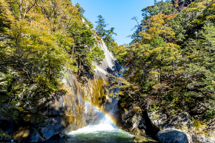 自然の力を受ける、山梨のパワースポット