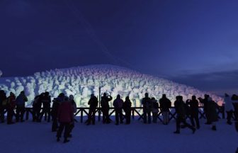 ロープウェイで気軽に行ける！蔵王の雪原を埋め尽くす「樹氷」を見に行こう