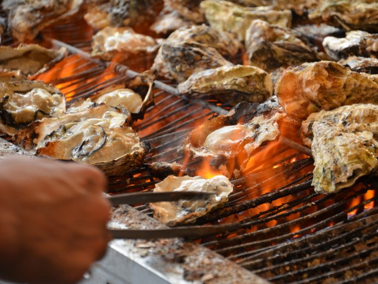 北海道カキえもんに宮島のかき小屋、広島のカキ祭りまで、全国の三大牡蠣スポット