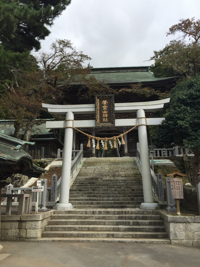 連載】天晴れ!開運旅行「第1回 一生お金の面倒をみてくれる?金華山 黄金山神社の巻」 | ゆこたび