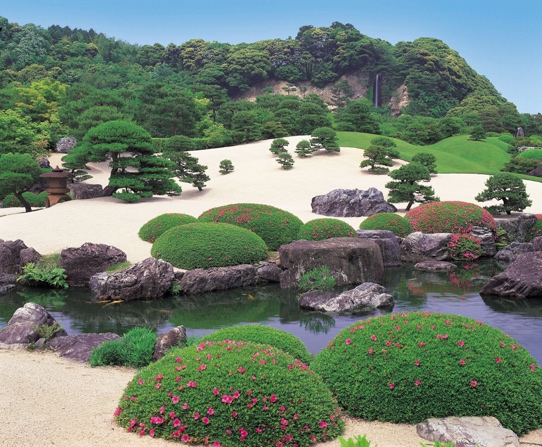 【芸術・文化】春の島根・足立美術館へ、日本一の庭園と日本画の妙を求めて