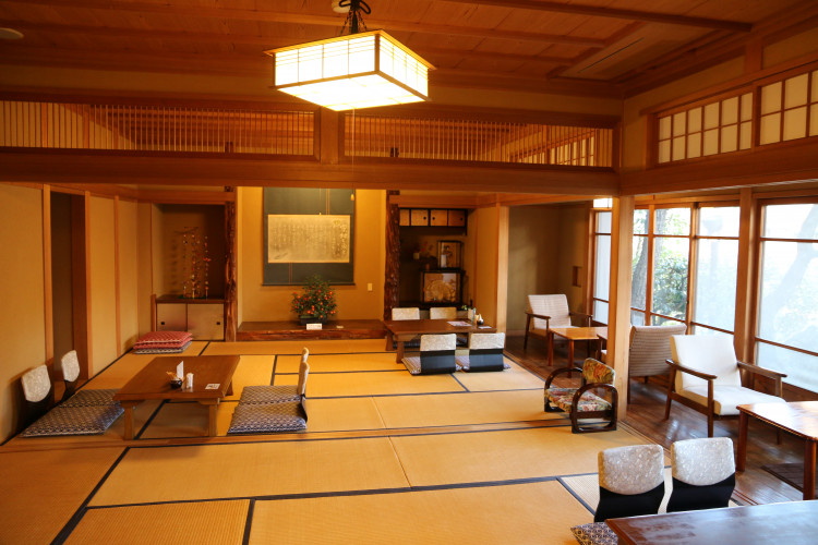 東海館の喫茶室
