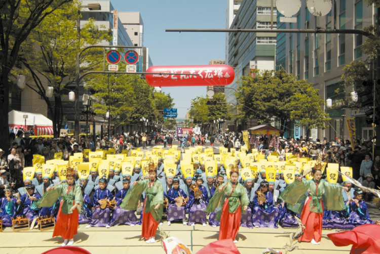博多松囃子のひとつ、稚児行列