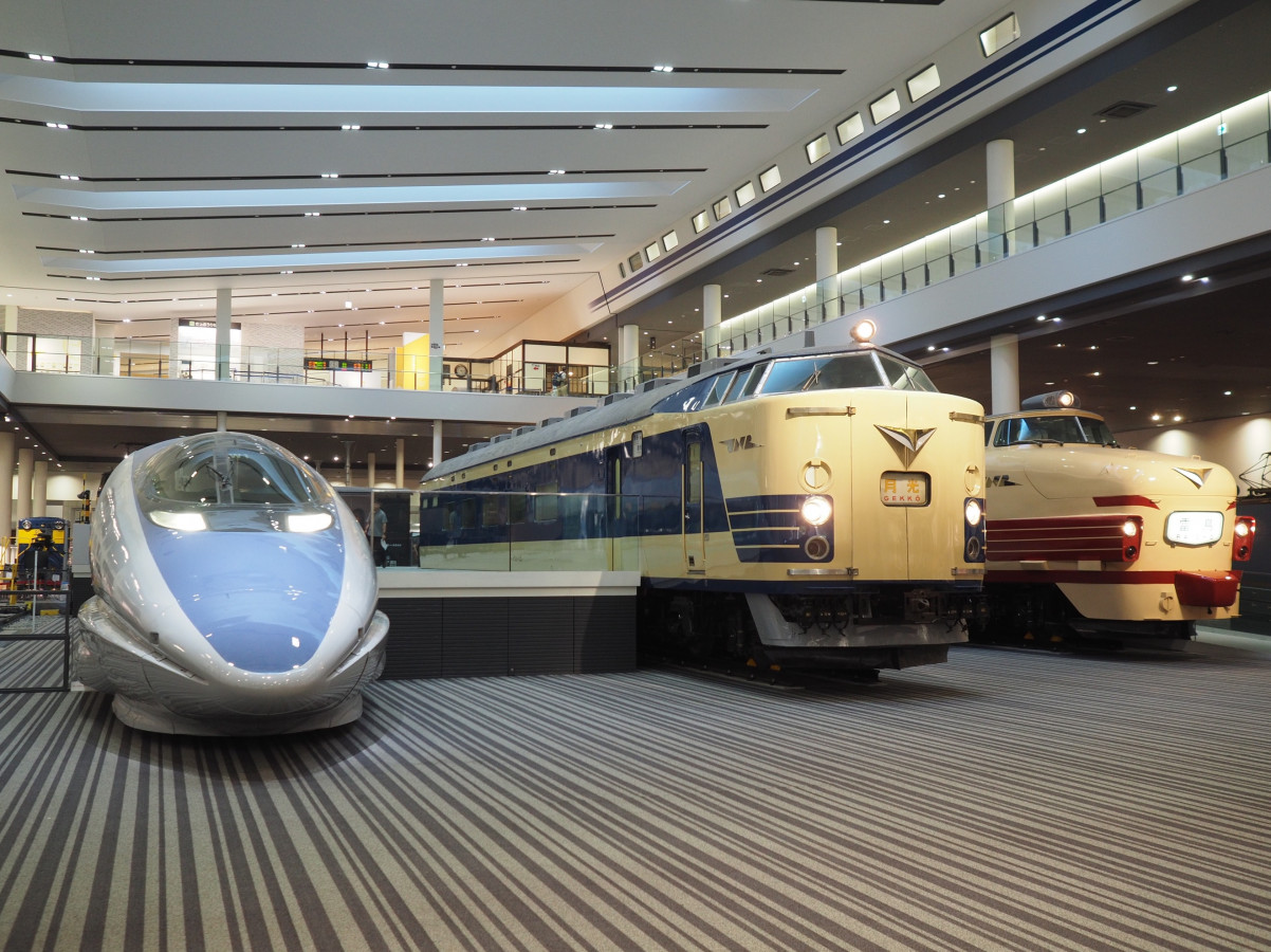 京都鉄道博物館の様子です。