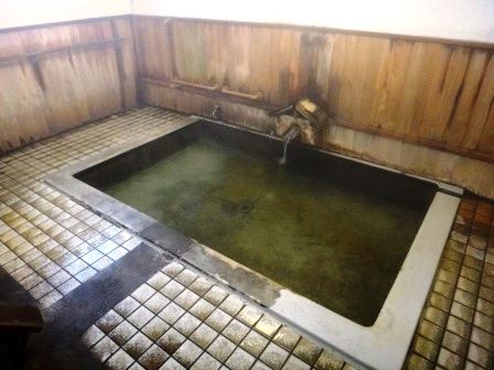 銀山温泉 おもかげ湯 は家族でゆっくり楽しめる貸し切り共同浴場 ゆこたび