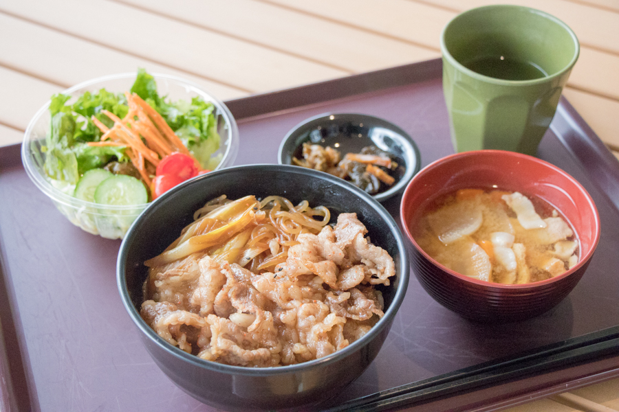 ご当地ライター 旅先で立ち寄りたい ご当地スーパー 鮮度抜群の食材やグルメが満載 ゆこたび