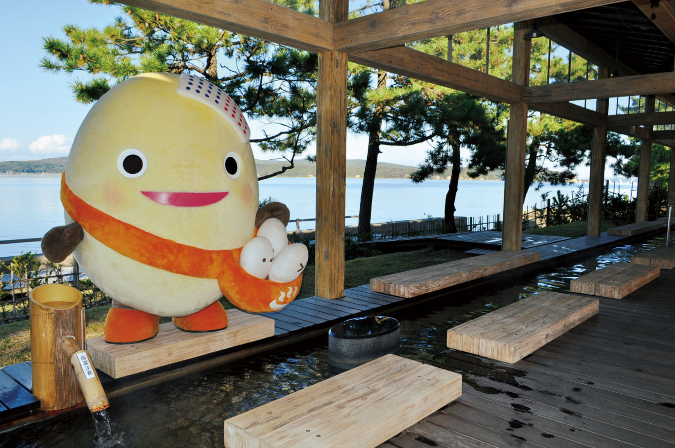 七尾湾の絶景を見ながら足湯を堪能 湯っ足りパーク ゆこたび