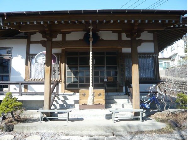 歴史ある草津温泉街の守り神「妙立山 日晃寺」