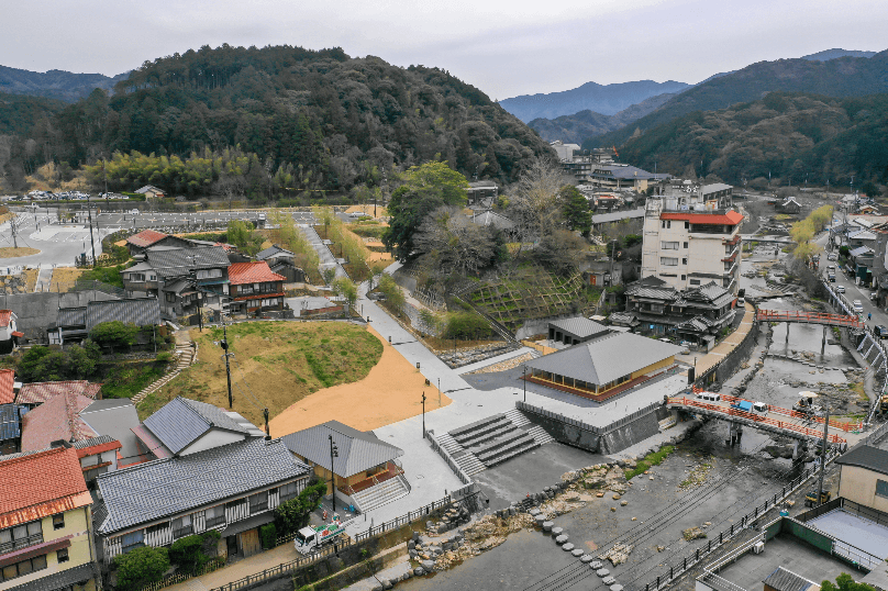 温泉街画像