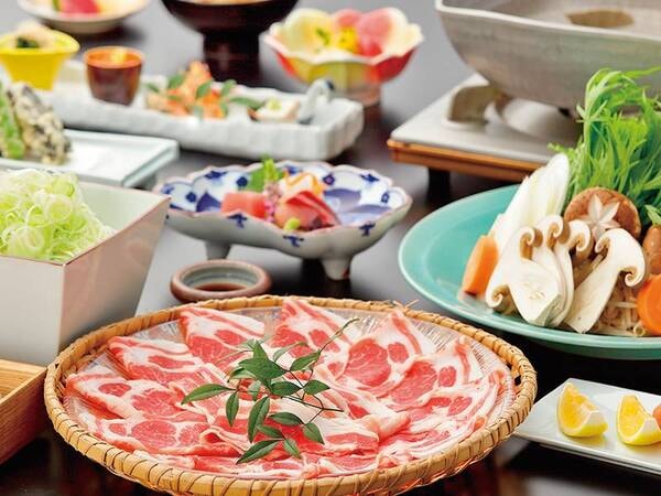 【西日本】地元グルメを堪能！ご当地食材・郷土料理を楽しめる宿10選