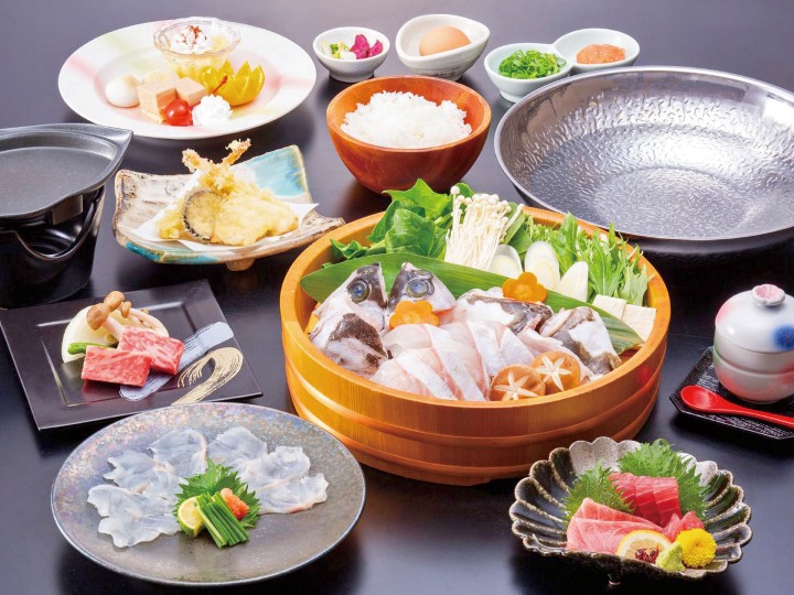 「四季のグルメコース」の料理(イメージ)。10・11月はクエをメインにした会席